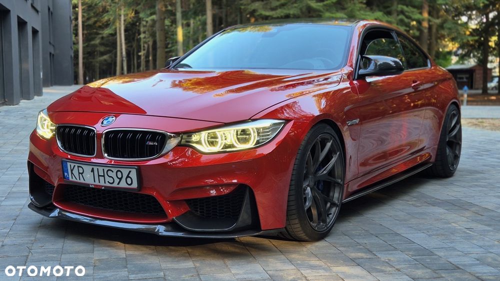 BMW M4 Standard - 2