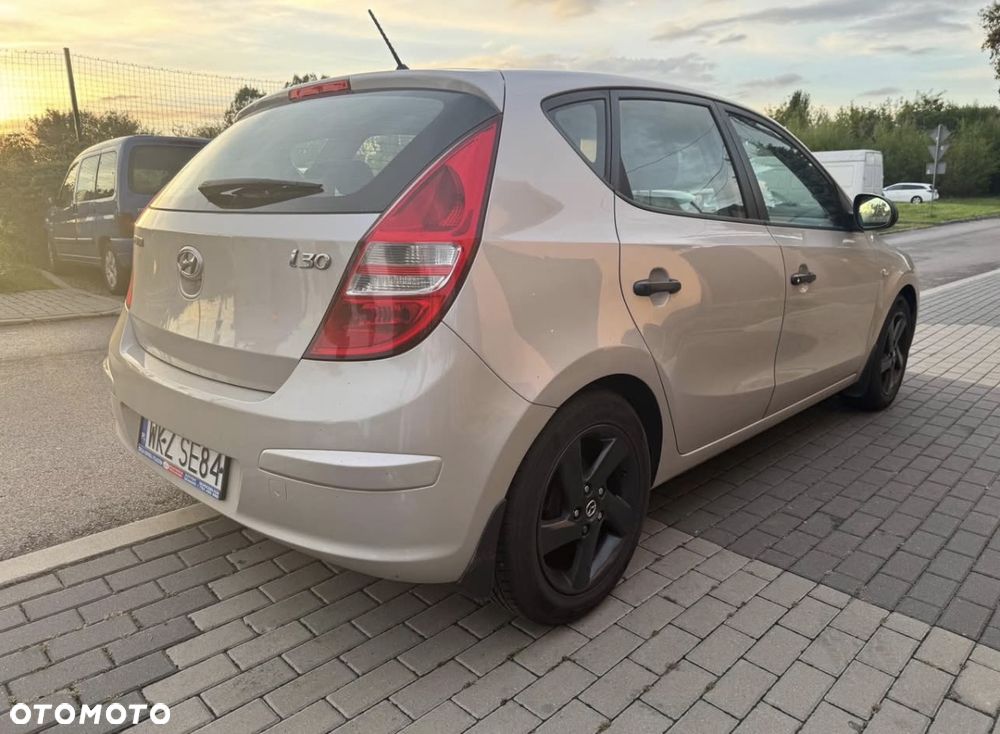 Hyundai i30 1.4 Blue Comfort - 10