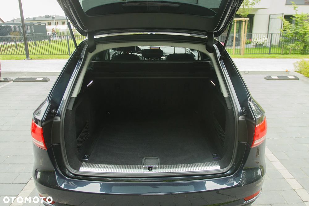 Audi A4 Avant - 30