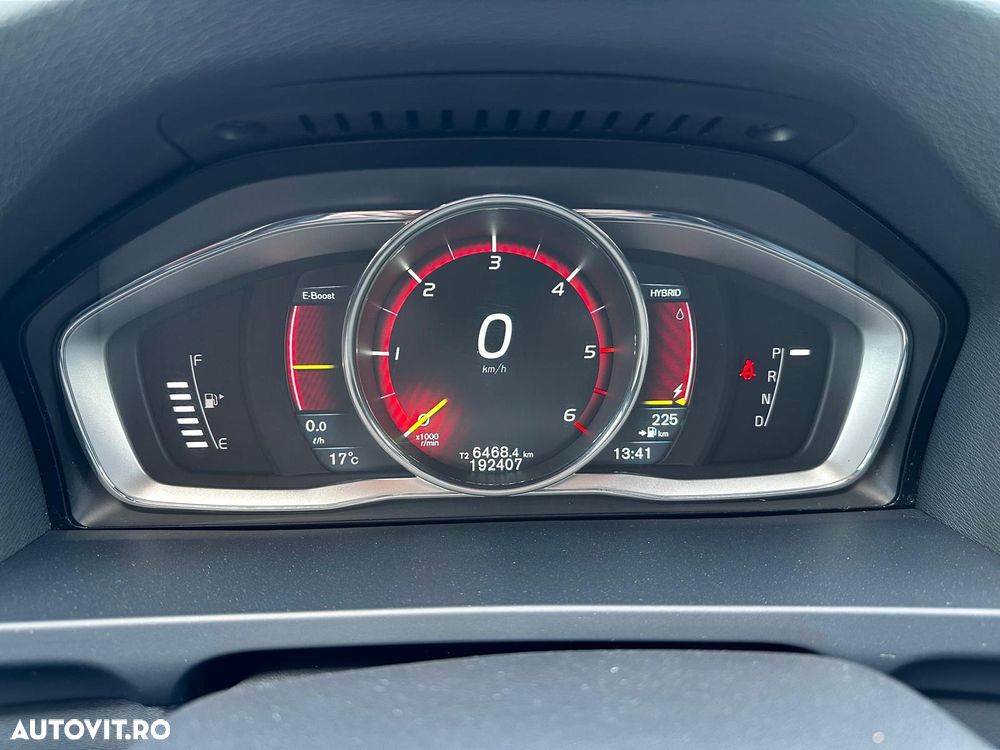 Volvo V60 D6 Plug-In-Hybrid AWD Geartronic Pure Limited - 18