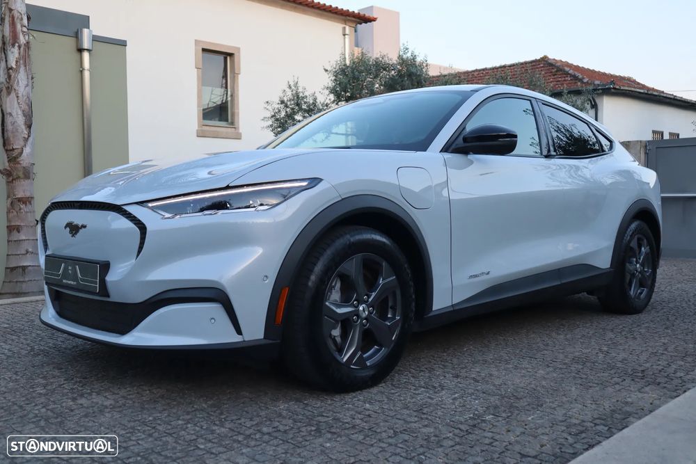 Ford Mustang Mach-E Standard - 1
