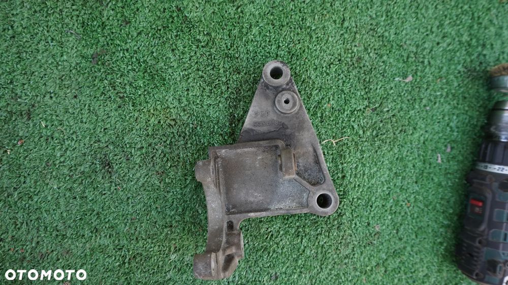 Saab 9-3 Vectra Signum 2.8 V6 turbo B284L lapa wspornik  pompy wspomagania - 1