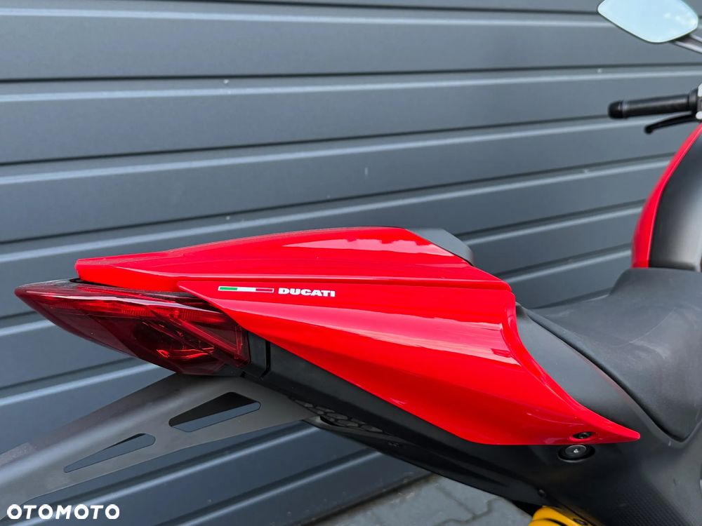 Ducati Monster - 9