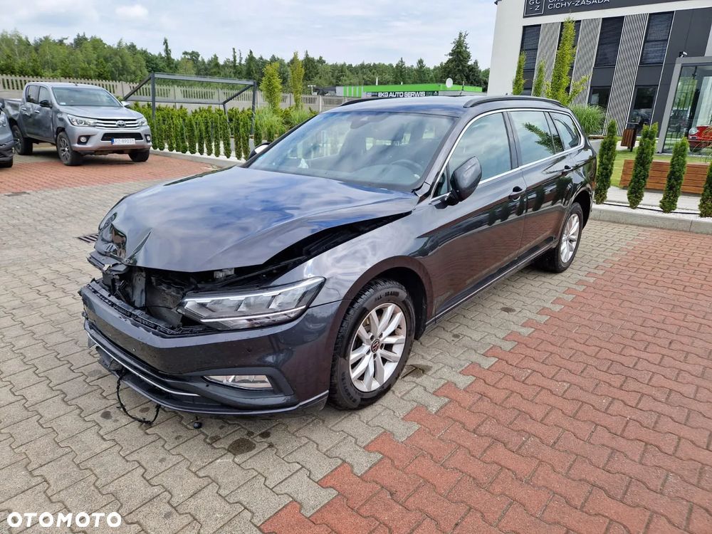Volkswagen Passat Variant 2.0 TDI SCR DSG Business - 2