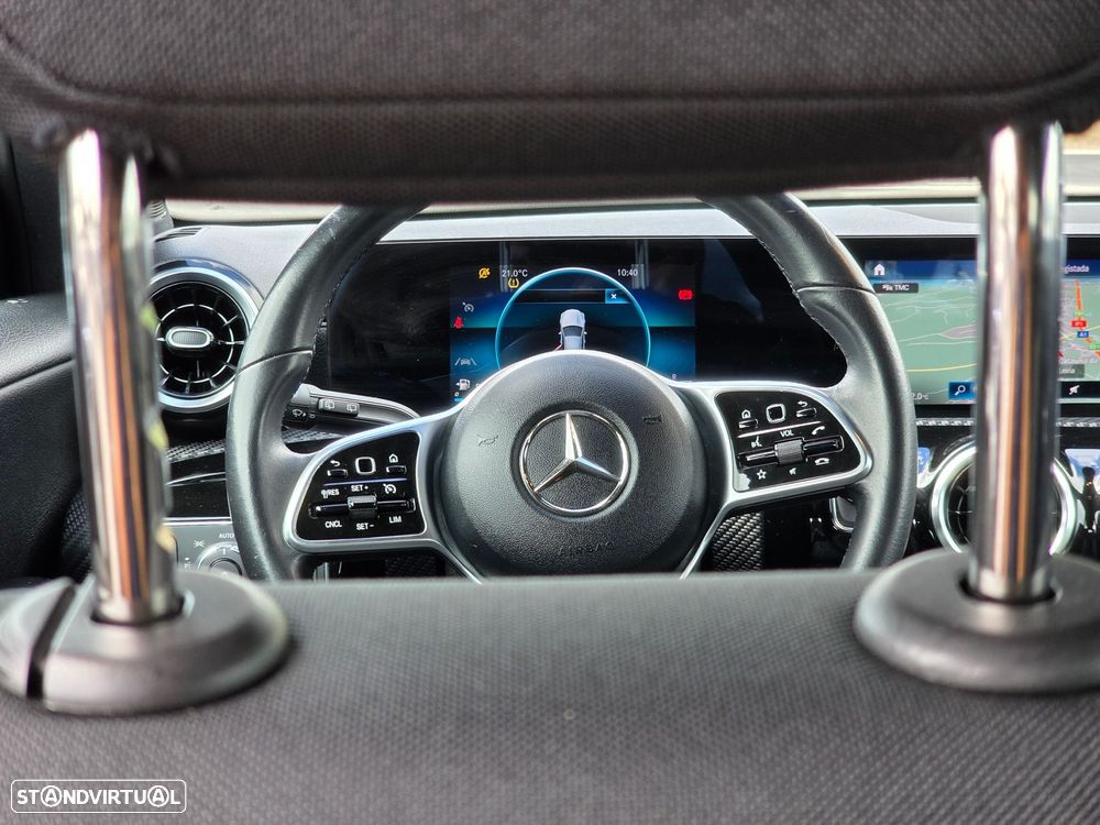 Mercedes-Benz CLA 180 - 11