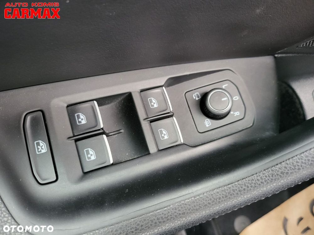 Volkswagen Passat - 26