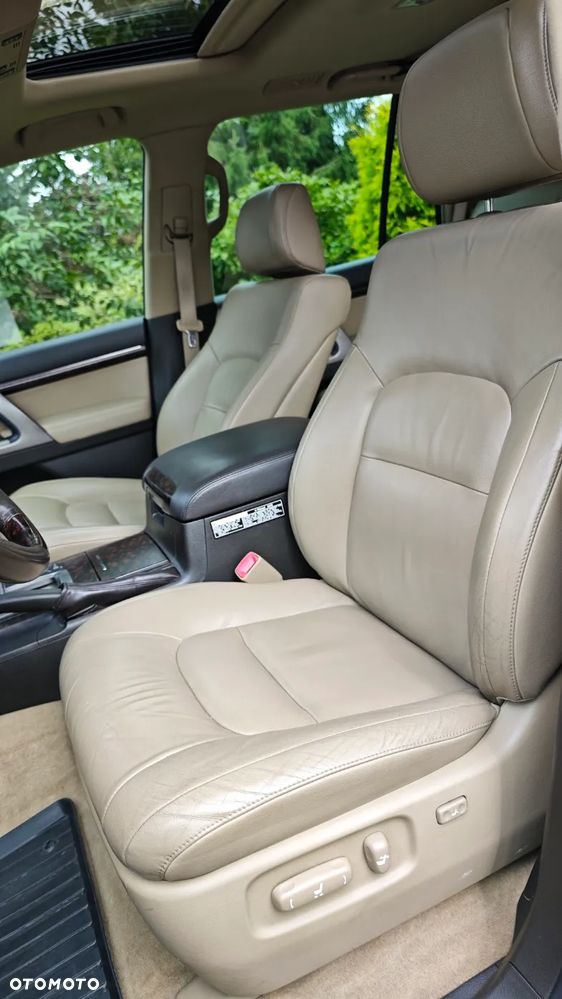 Toyota Land Cruiser LC 4.5 D-4D Prestige Platinium 7os - 12