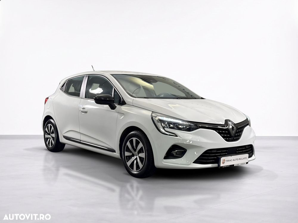 Renault Clio - 8
