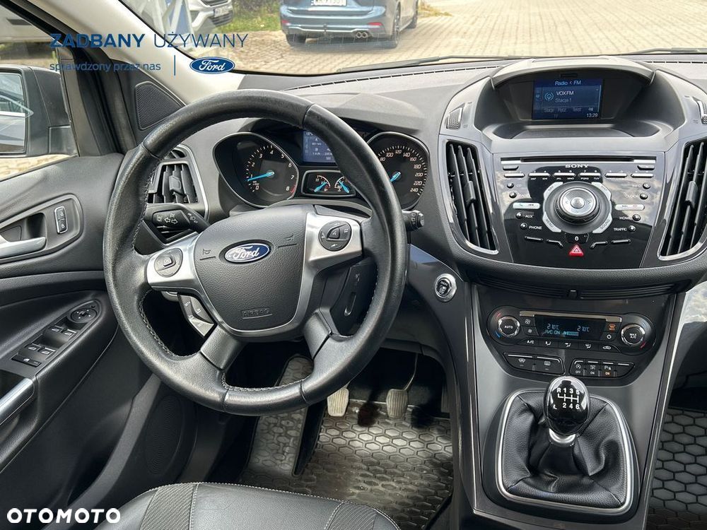 Ford Kuga 1.5 EcoBoost 2x4 Individual - 11