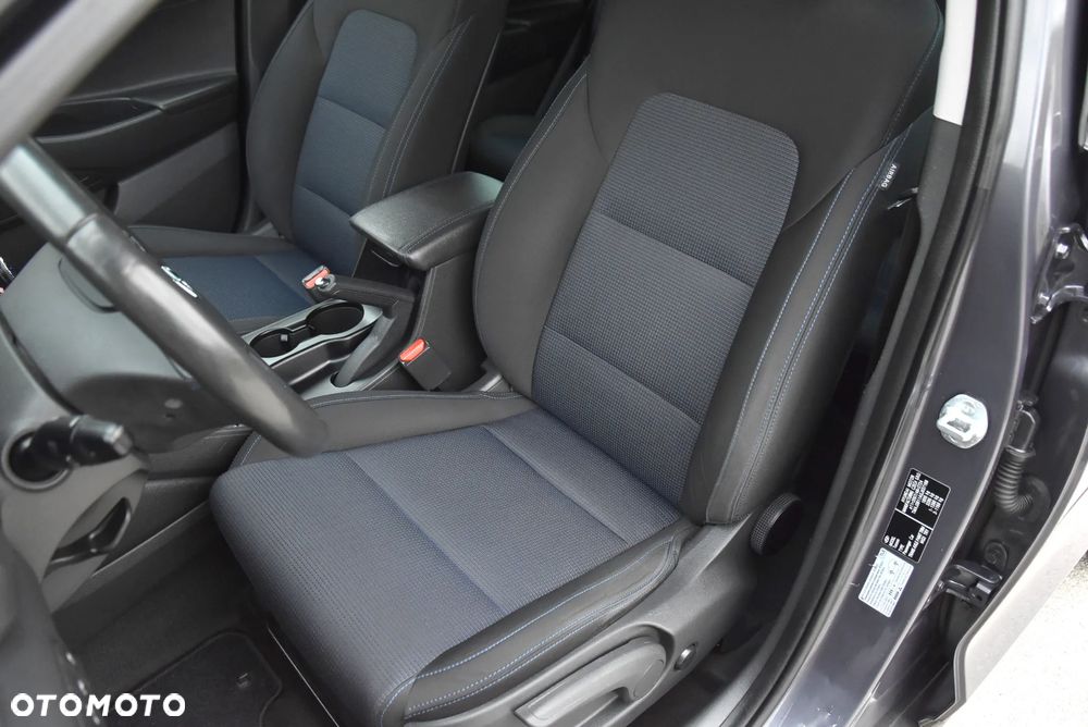 Hyundai Tucson 1.6 GDi 2WD Select - 27