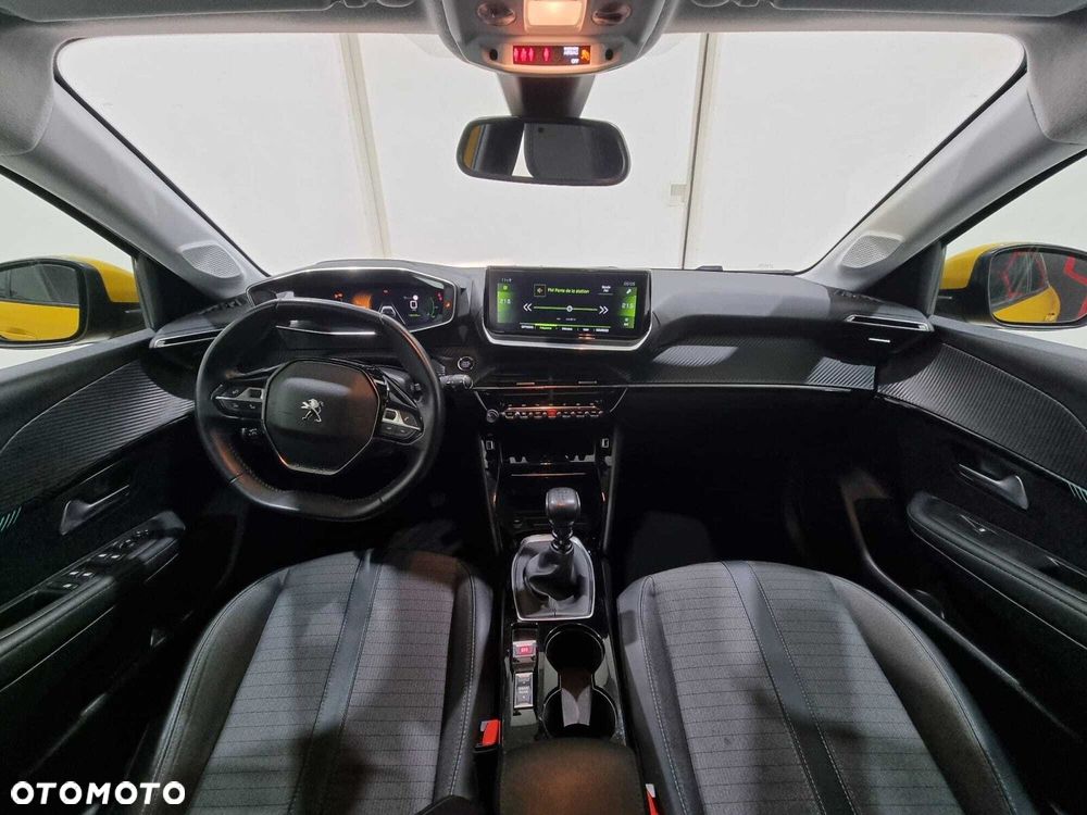 Peugeot 208 - 15