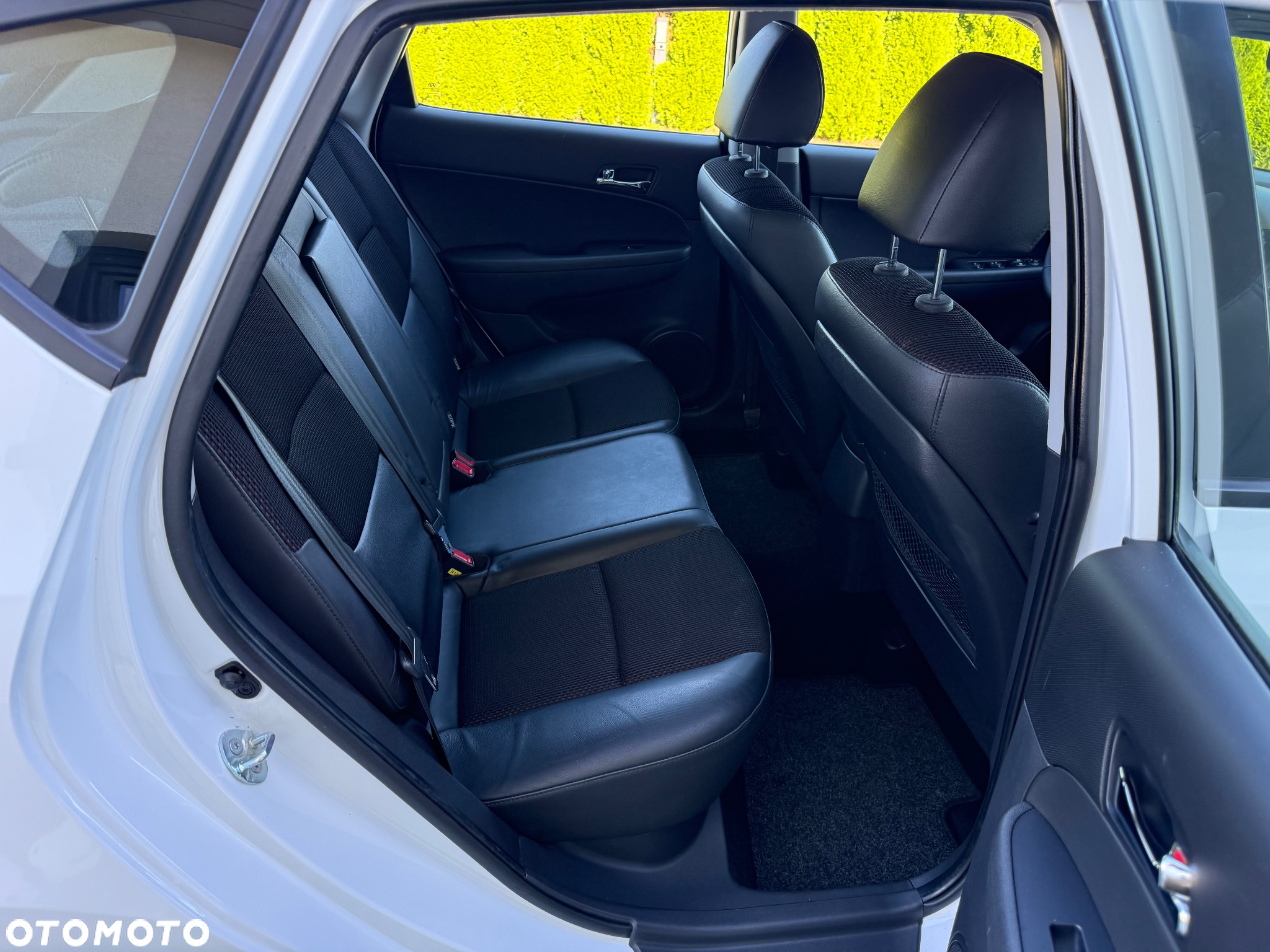 Hyundai i30 1.4 Comfort World Cup - 14