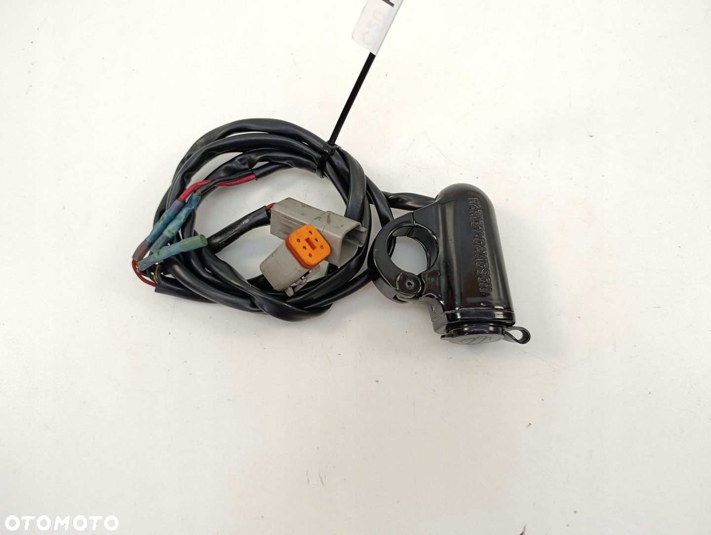 HARLEY DAVIDSON GNIAZDO ZAPALNICZKI ŁADOWARKI NA KIEROWNICĘ - 1