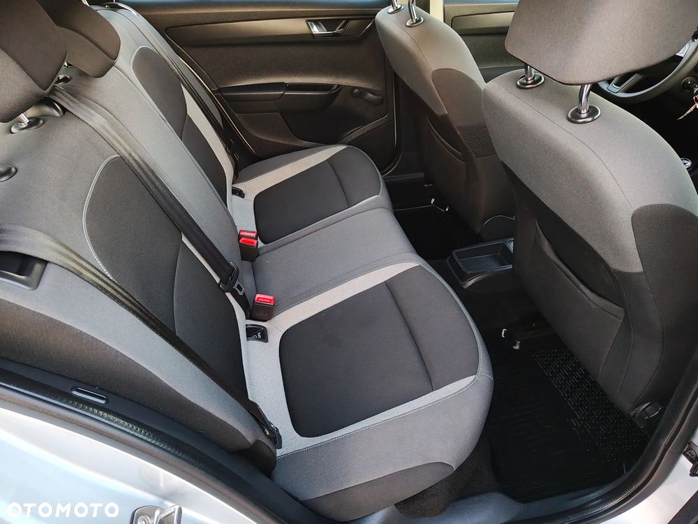 Skoda Fabia 1.2 TSI Ambition - 38