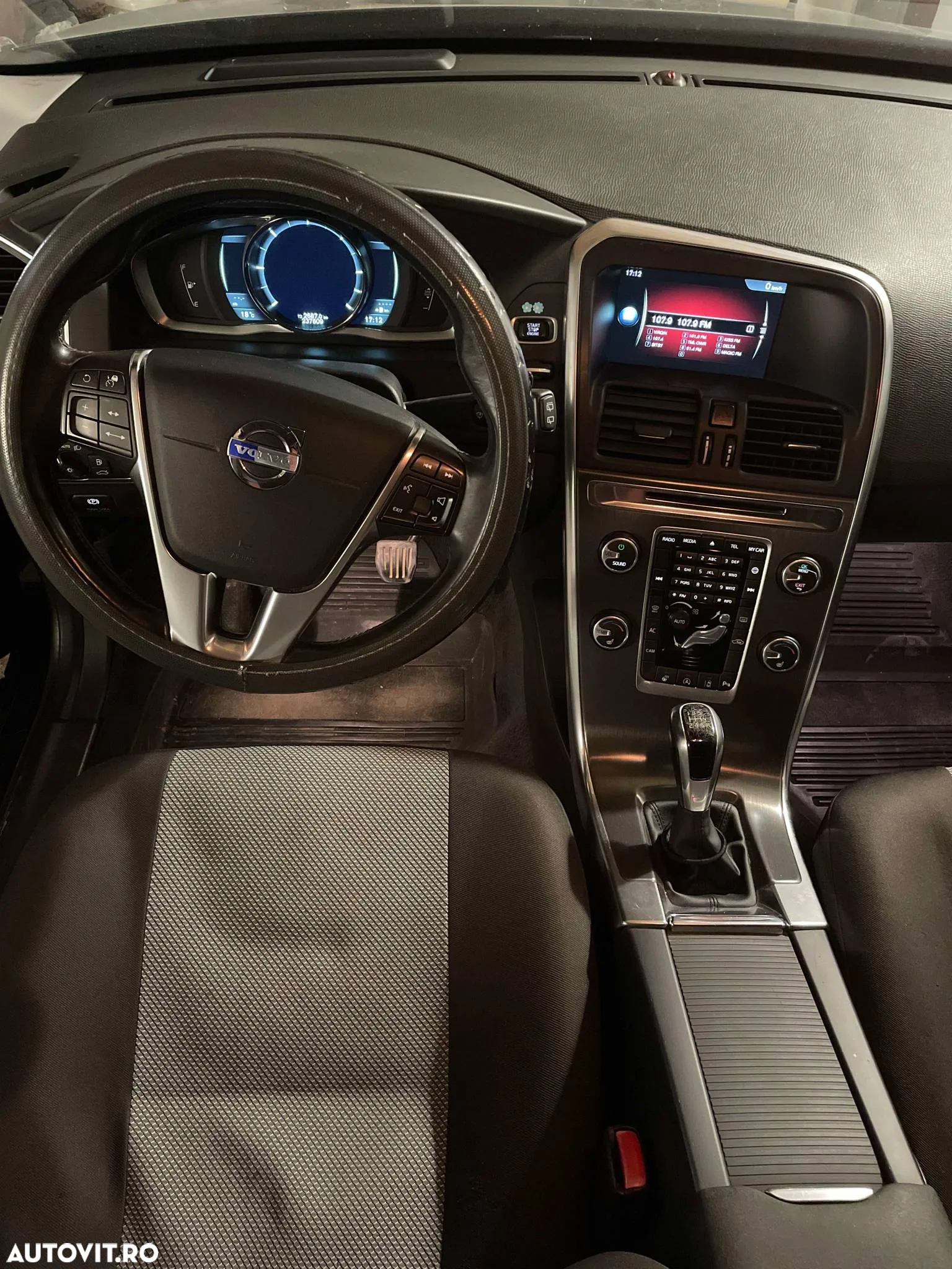 Volvo XC 60 - 6