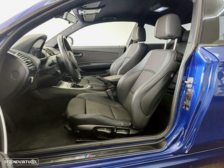 BMW 118 d Limited Edition Lifestyle c/ M Sport Pack - 16