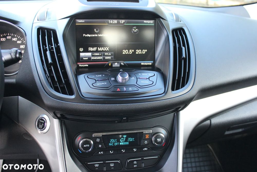 Ford Kuga 2.0 TDCi 4x4 Titanium - 27