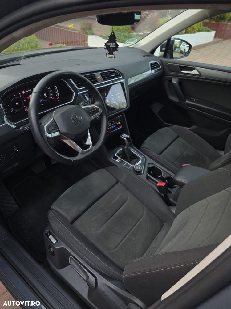 Volkswagen Tiguan 2.0 TDI 4Mot DSG Elegance - 11