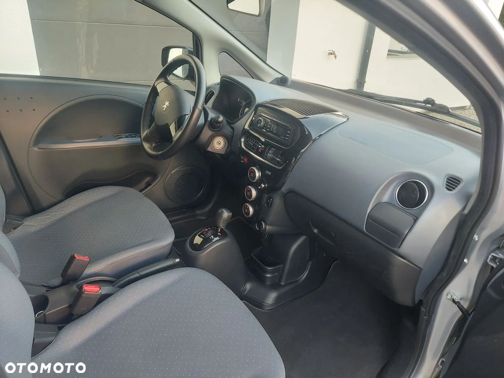 Peugeot iOn Standard - 9