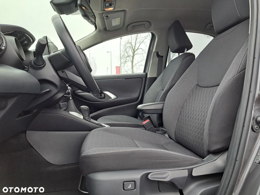 Toyota Yaris Hybrid 1.5 Executive - 13