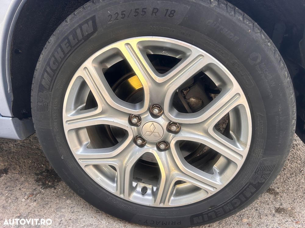 Mitsubishi Outlander ver-2-0-4wd-plus - 3
