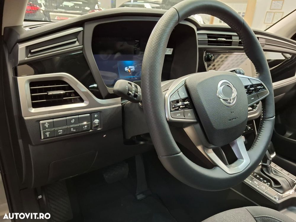 KG Mobility Korrando - 8