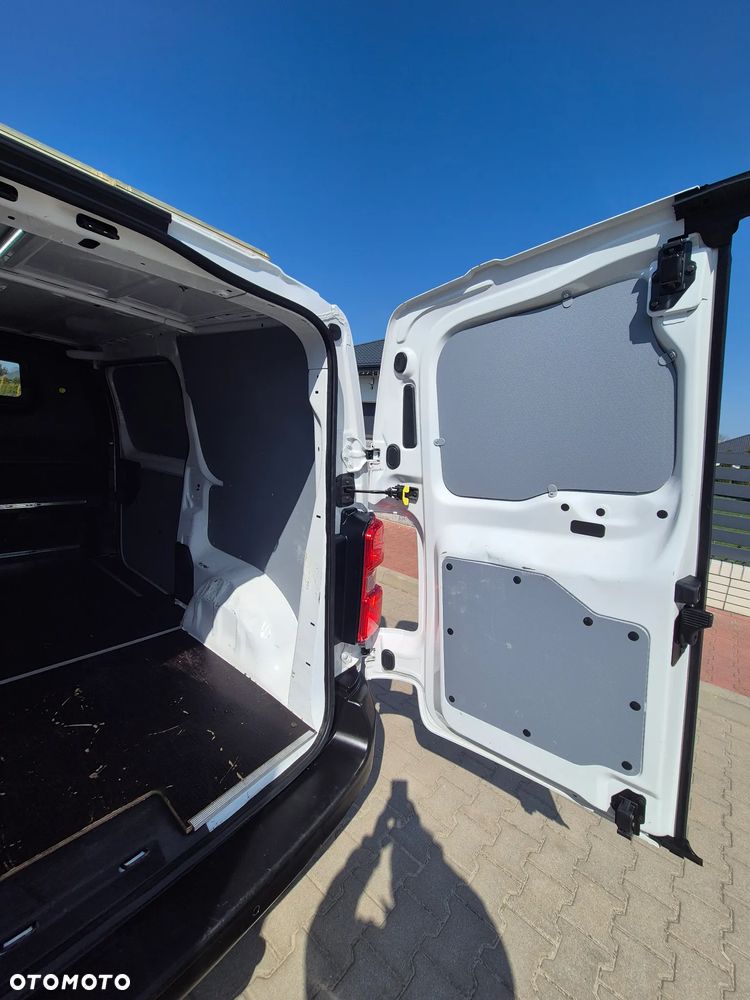Toyota Proace L2 2020r 2.0HDI BLIS KAMERA  FULL SERVIS ASO JAK NOWY 100% BEZWYPADKOWY - 19