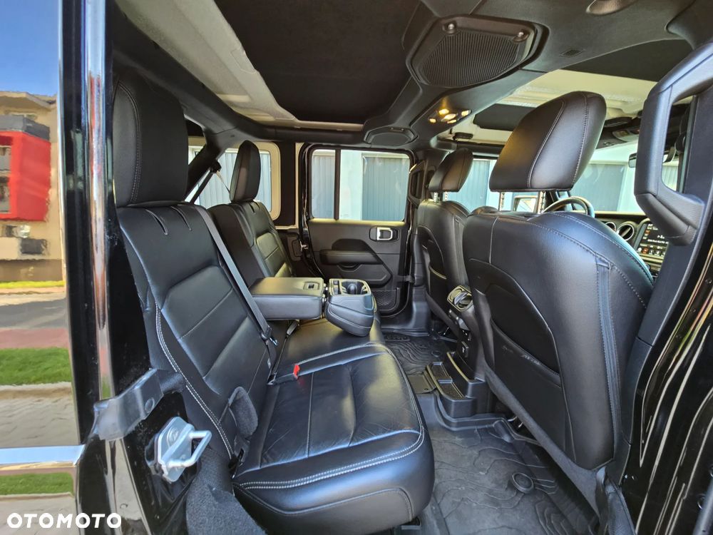 Jeep Wrangler Unlimited 2.2 CRD Sahara - 19