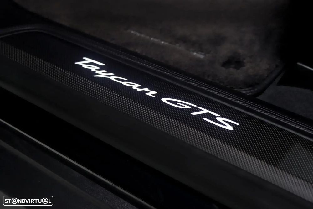 Porsche Taycan GTS - 14