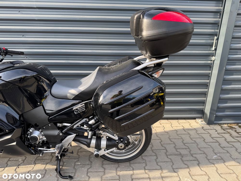 Kawasaki GTR - 11