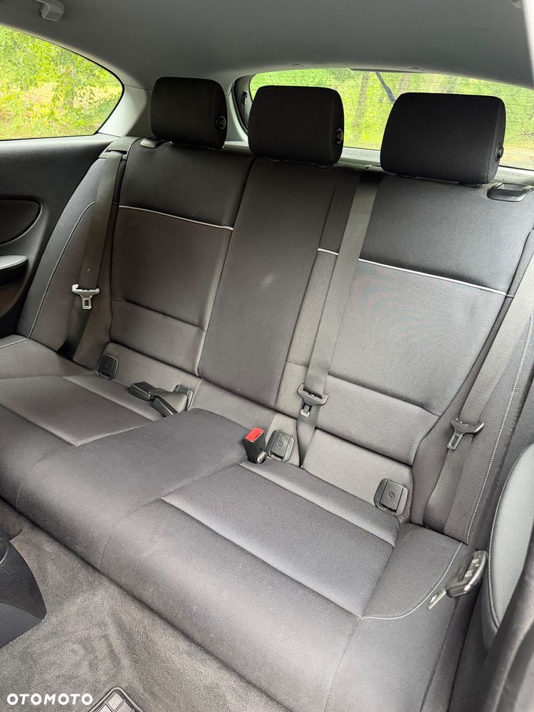 BMW Seria 1 - 15