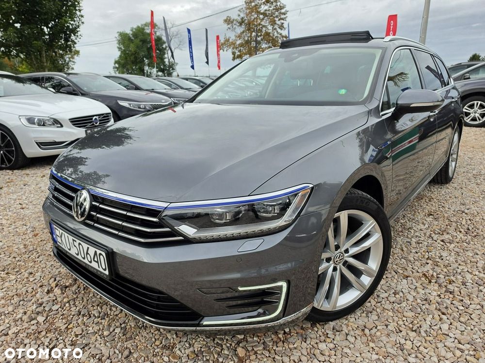 Volkswagen Passat - 21