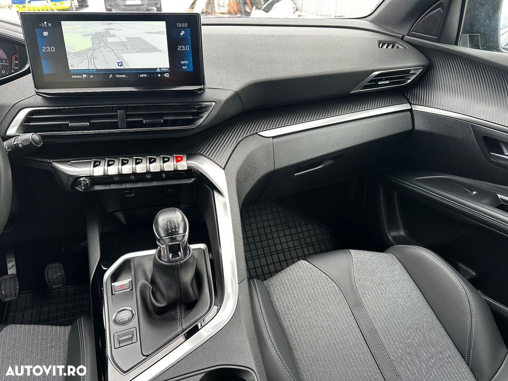 Peugeot 5008 PureTech 130 Stop & Start Allure Pack - 27