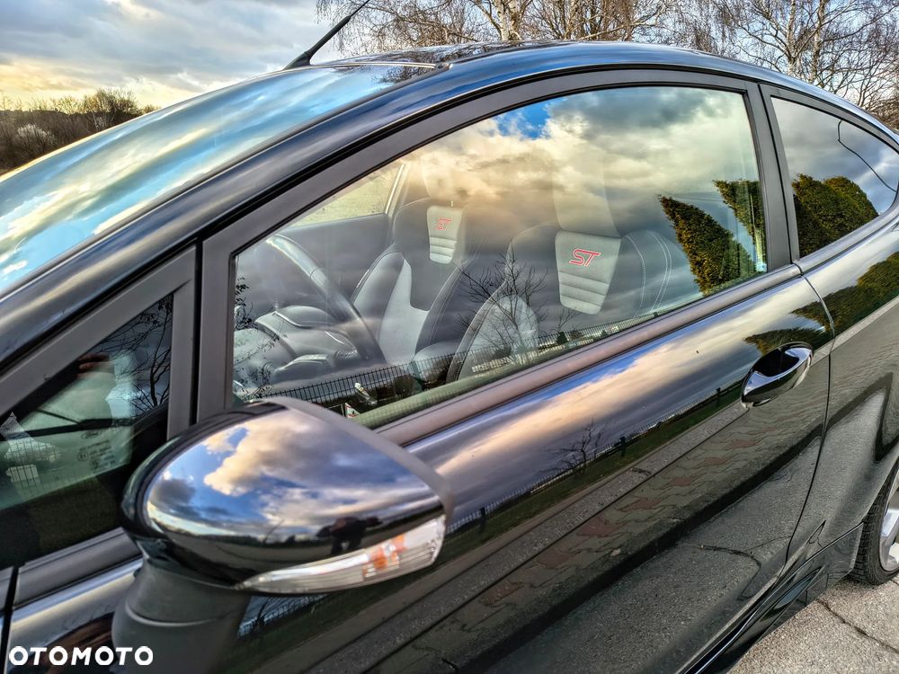Ford Fiesta 1.6 EcoBoost ST - 23