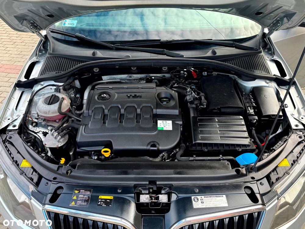 Skoda Octavia 1.6 TDI Style DSG - 22