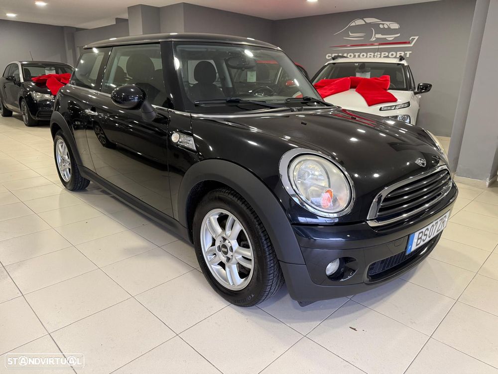 MINI 3 Portas One - 2