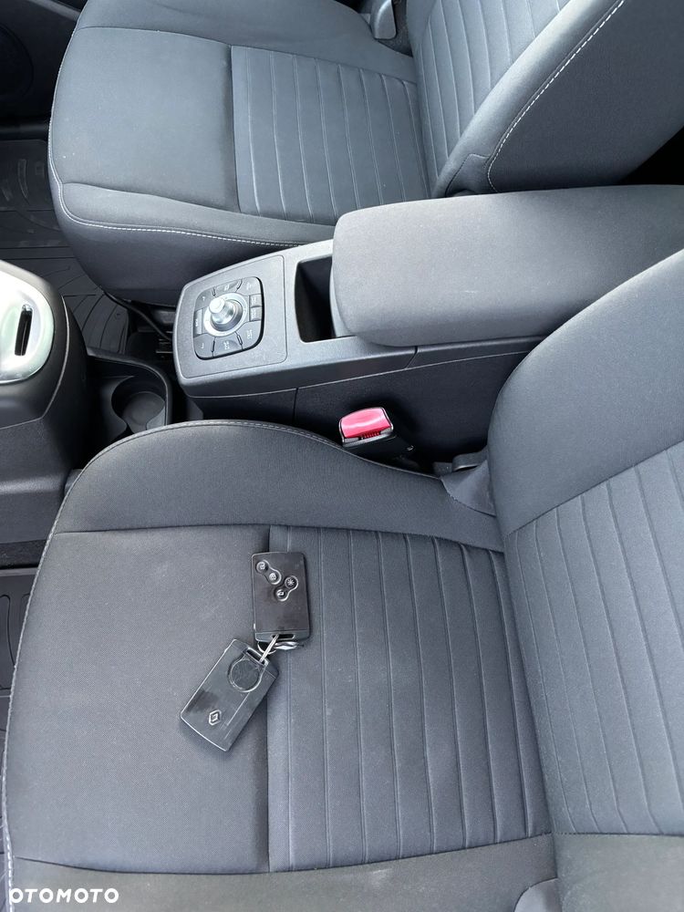 Renault Scenic Energy TCe 115 S&S LIMITED - 16