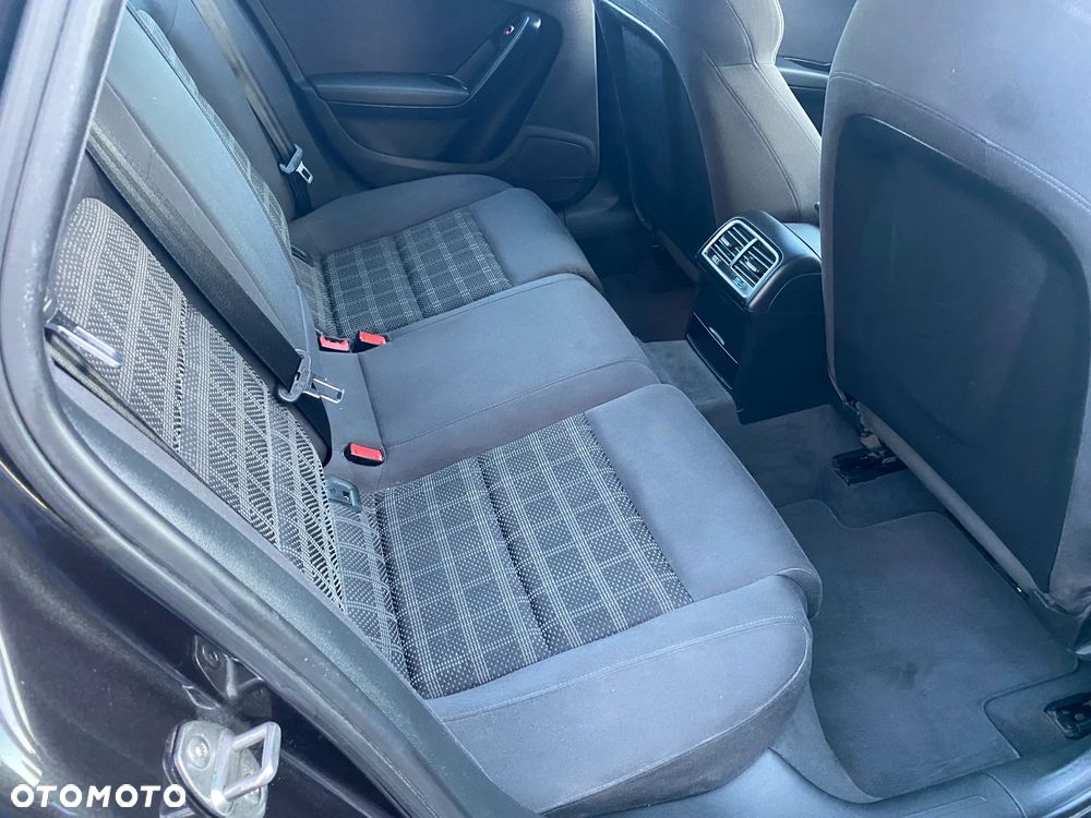 Audi A4 Avant 2.0 TDI ultra DPF Attraction - 14