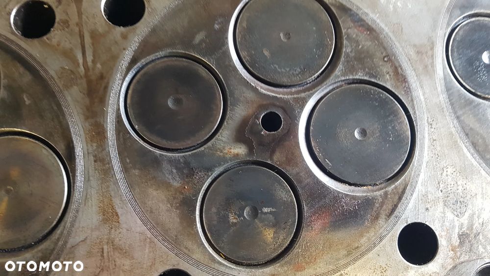 GŁOWICA SILNIKA MAN TGL D0834 180 220 KM EURO 6 - 7