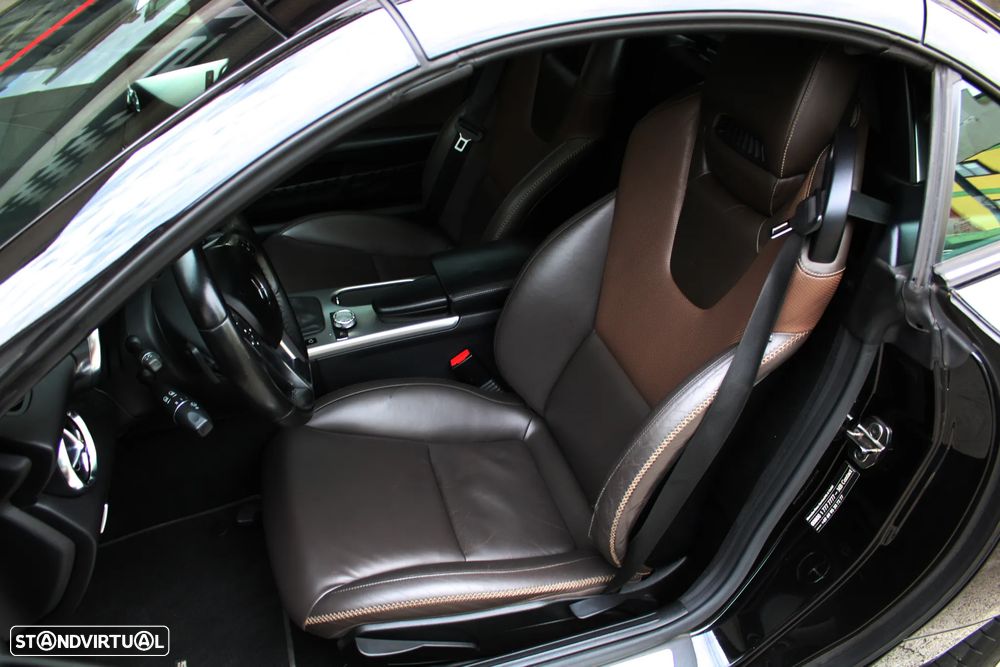 Mercedes-Benz SLK 250 (BlueEFFICIENCY) 7G-TRONIC - 24