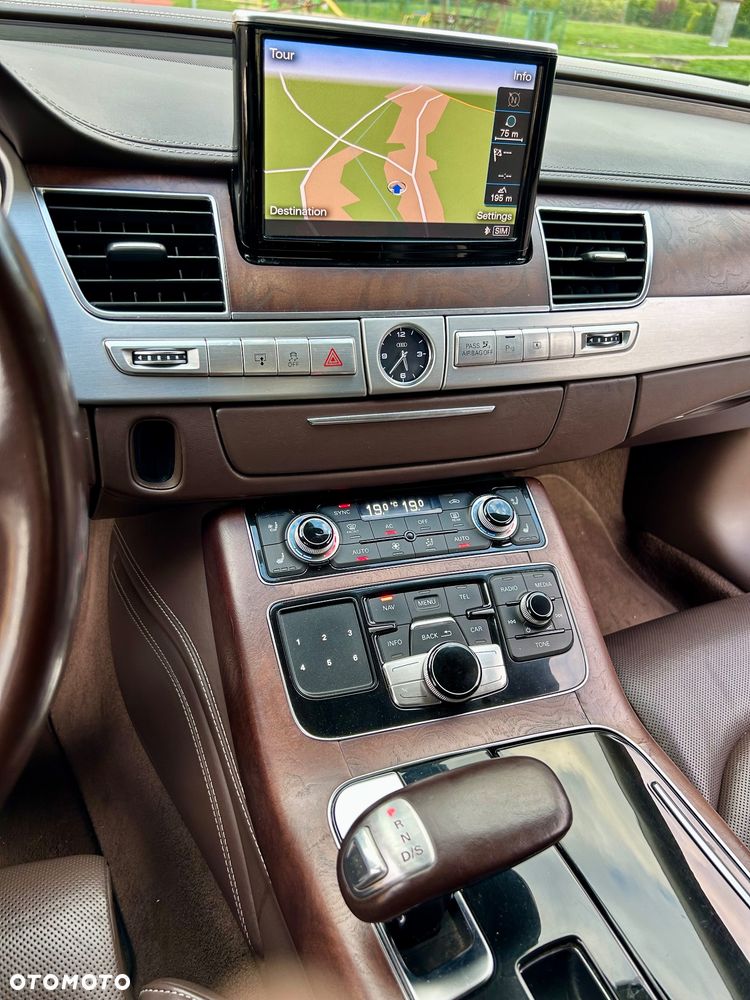 Audi A8 - 28