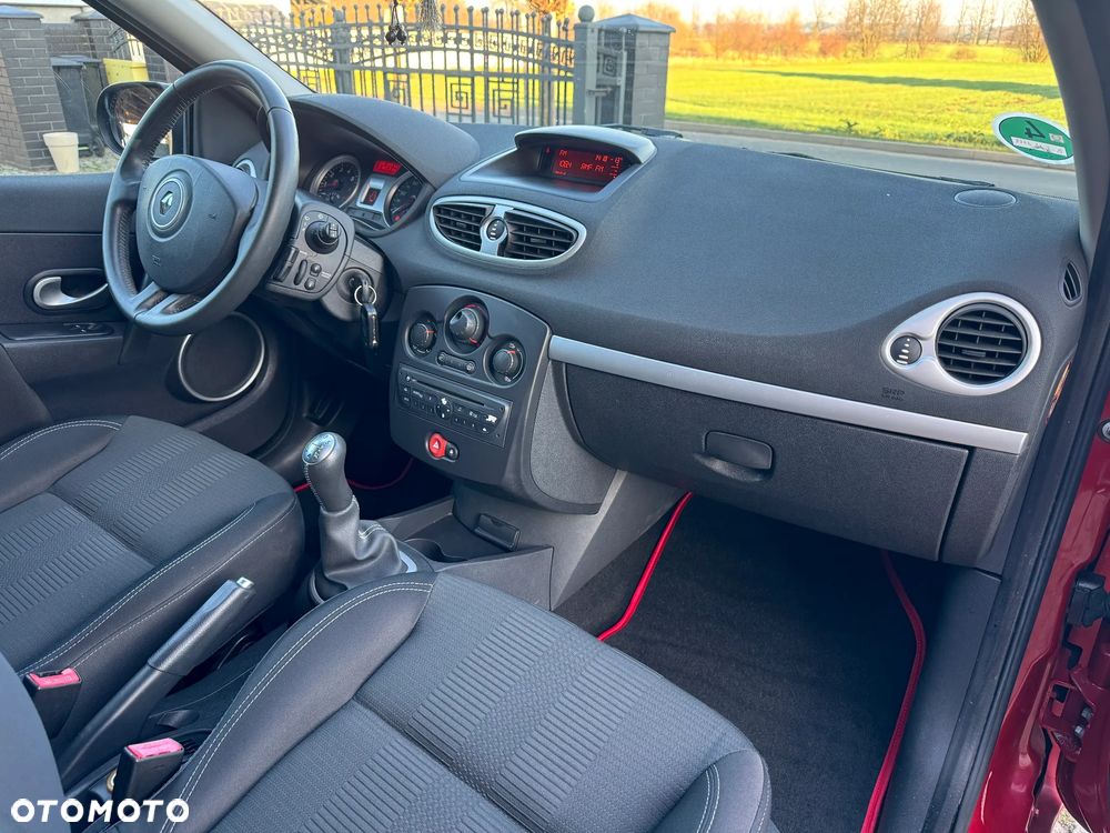 Renault Clio TCe 100 Expression - 16