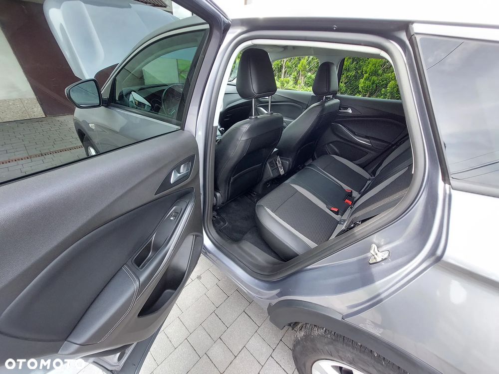 Opel Grandland X 1.2 T GPF Design Line S&S - 25