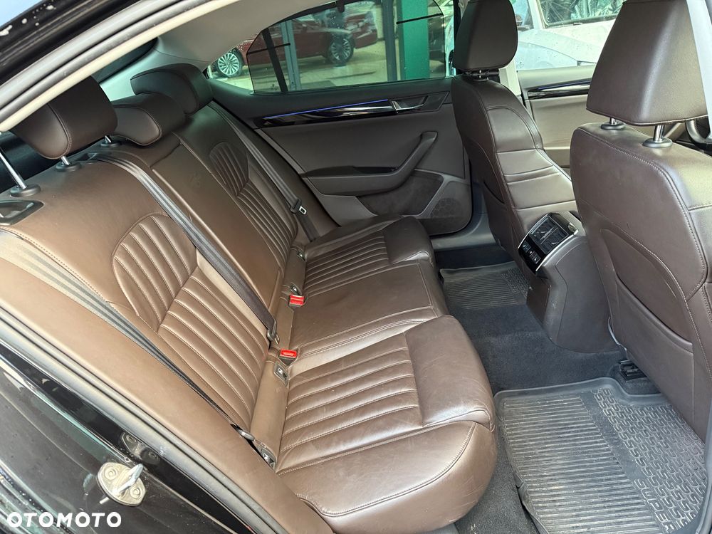 Skoda Superb 2.0 TSI 4x4 L&K DSG - 14