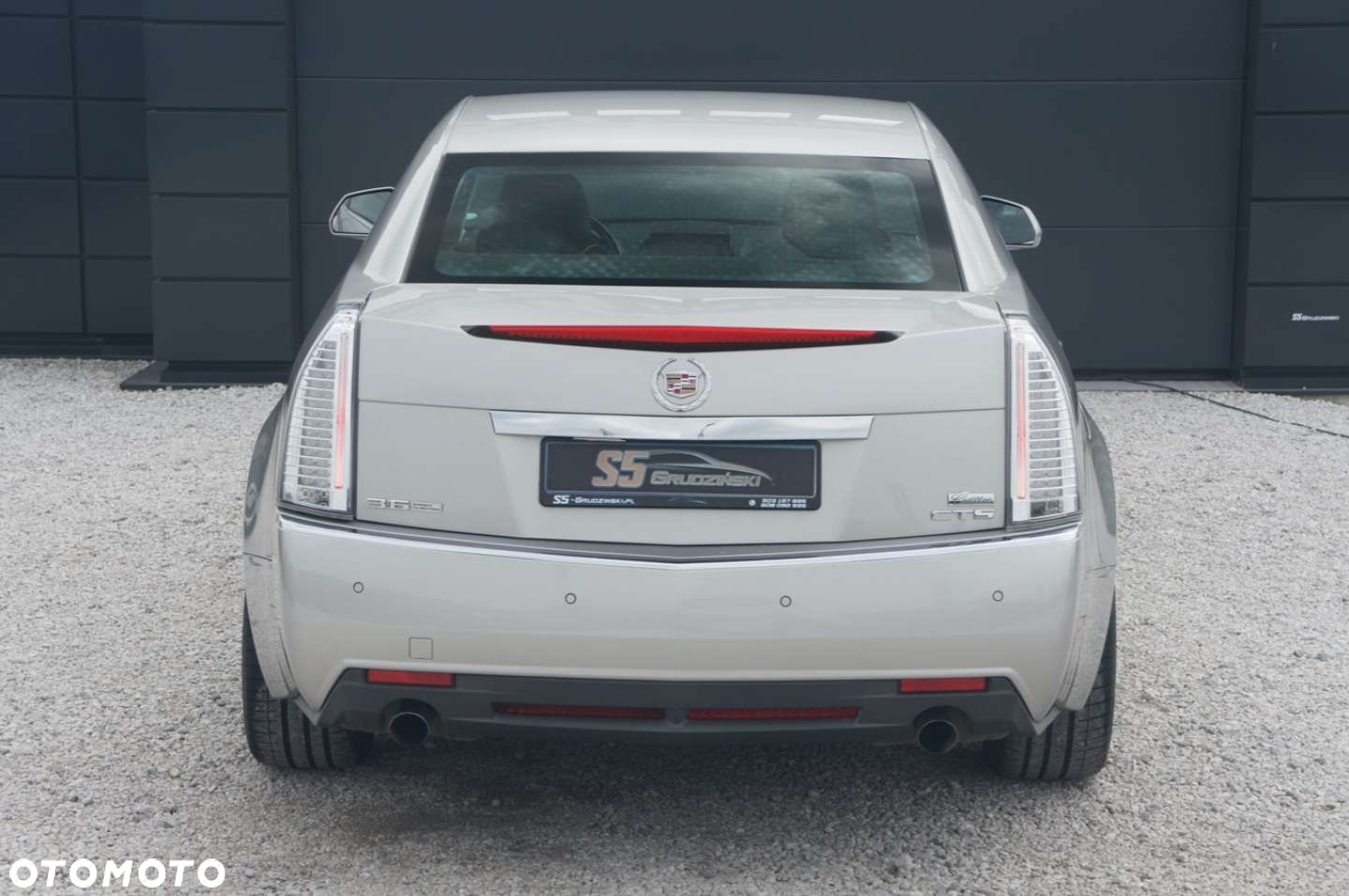 Cadillac CTS - 6