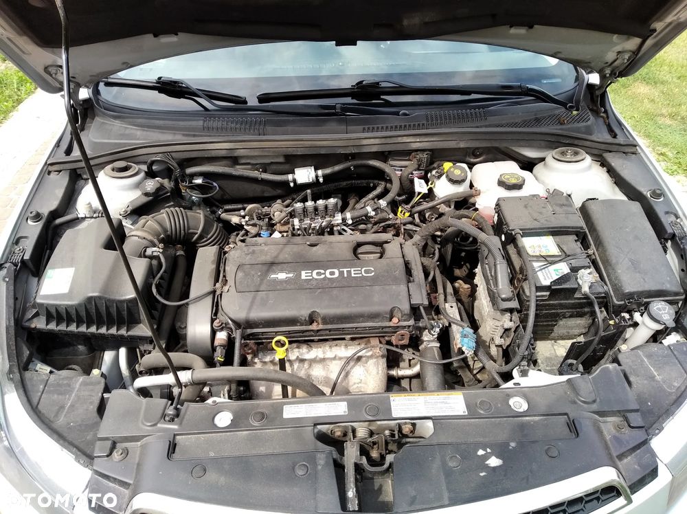 Chevrolet Cruze 1.6 LS - 31