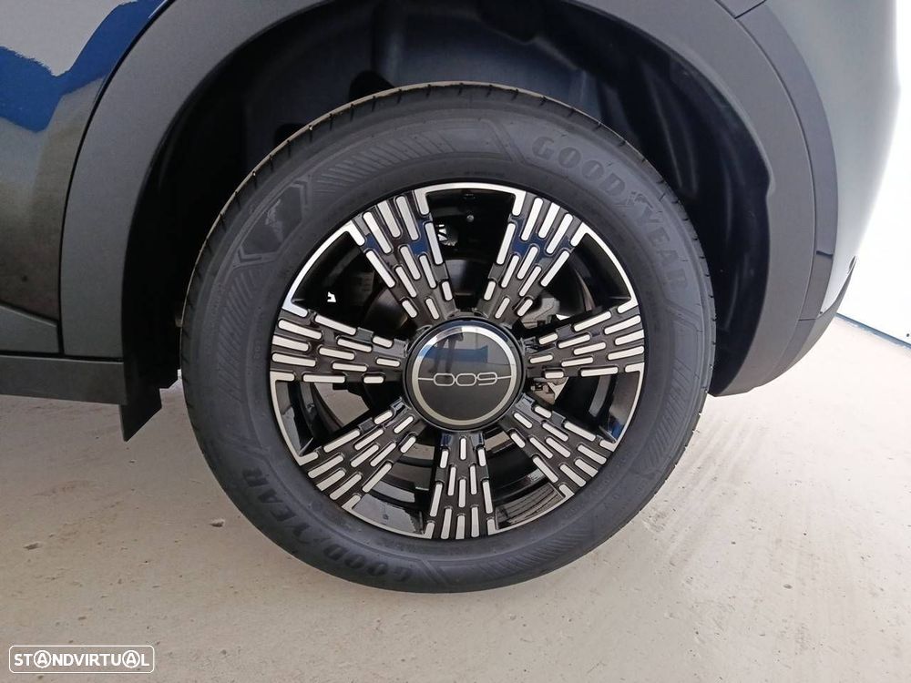 Fiat 600e 54 kWh (RED) - 11