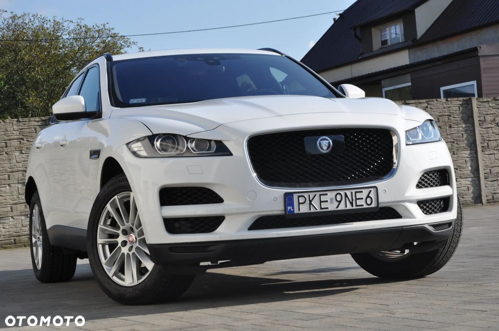 Jaguar F-Pace 2.0 i4P AWD R-Sport - 2