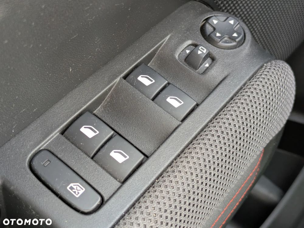 Citroën C3 Aircross 1.6 BlueHDi Feel S&S - 18