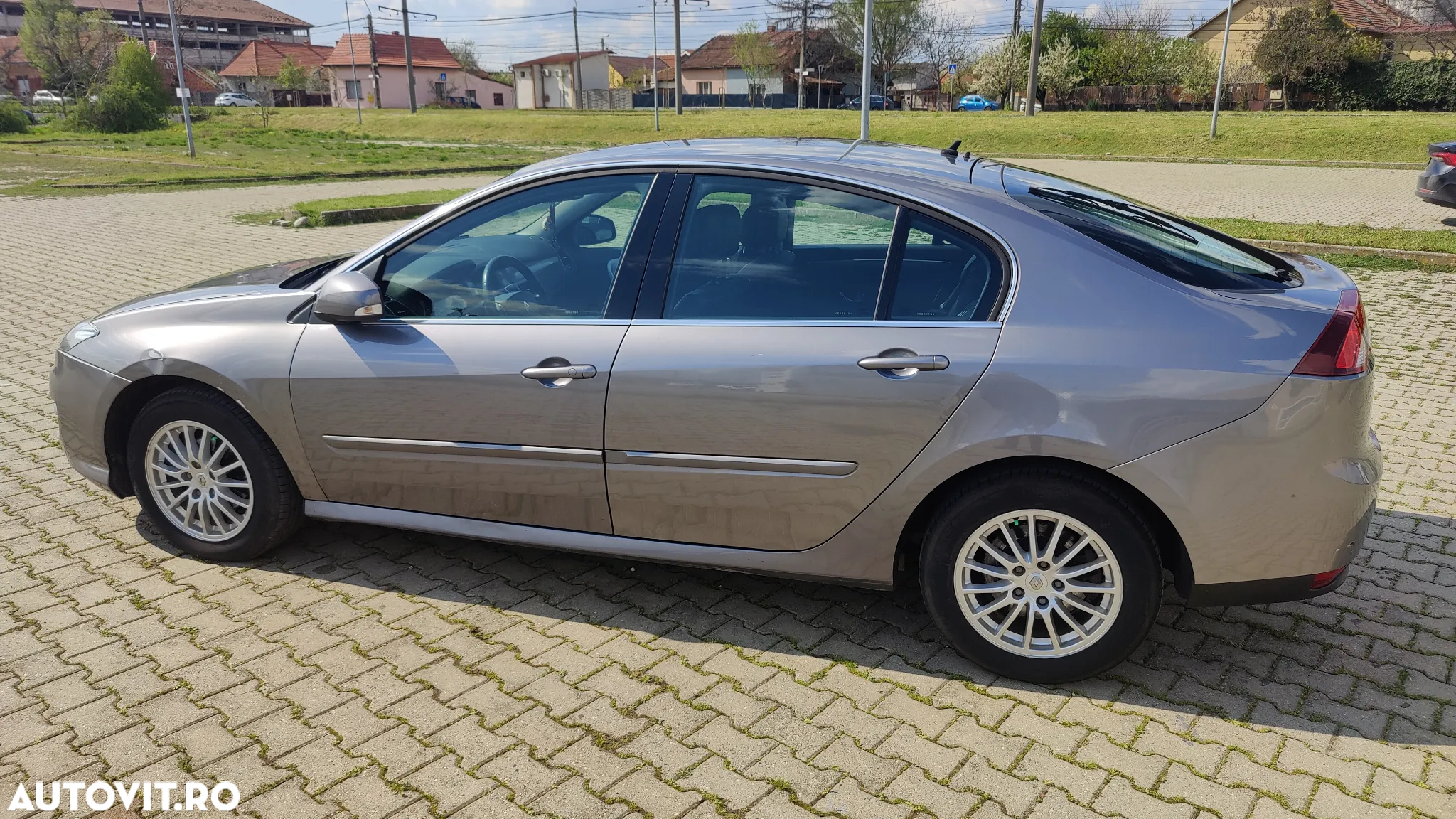 Renault Laguna dCi 110 FAP Dynamique - 5